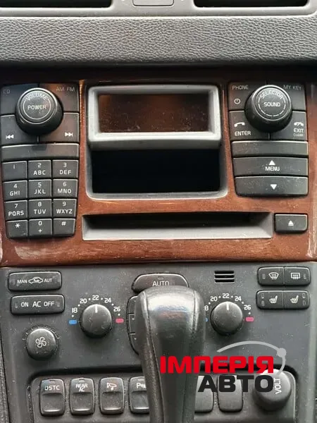 Volvo XC90 - фото 2