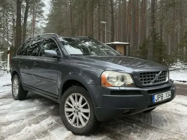 Volvo XC90 - фото 1