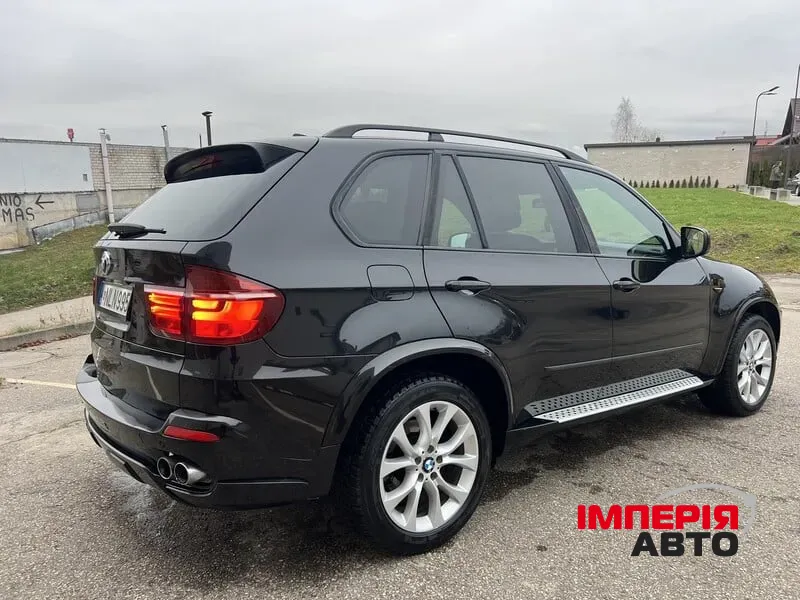 BMW X5 - фото 7