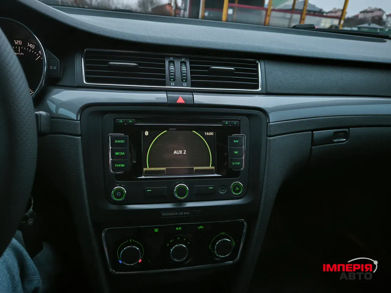 Skoda Superb - фото 10