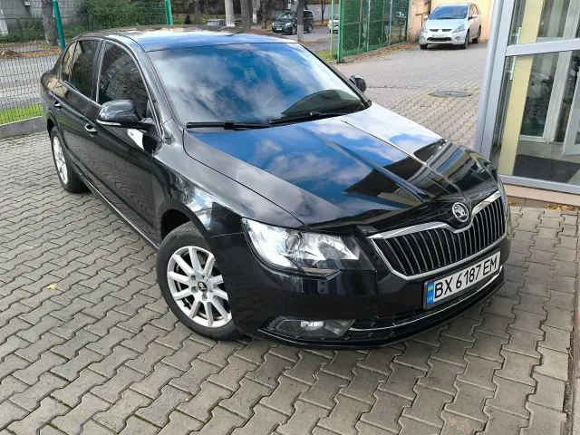 Skoda Superb - фото 1