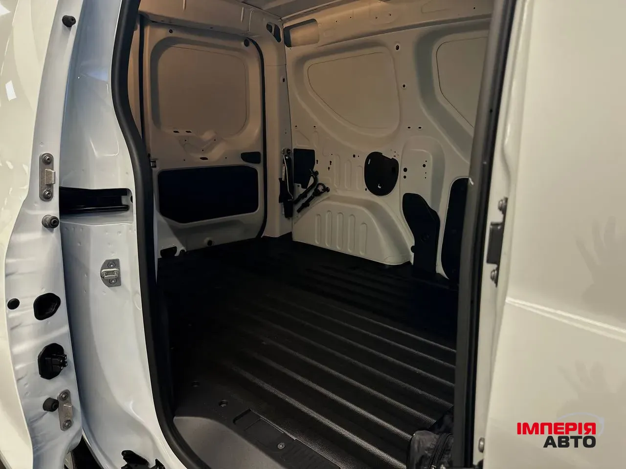 Renault Express - фото 23