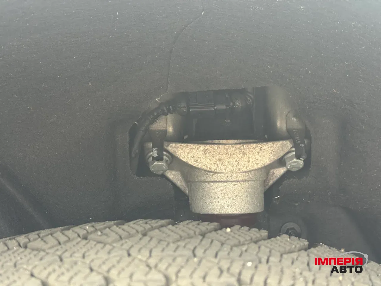 Audi Q8 - фото 11