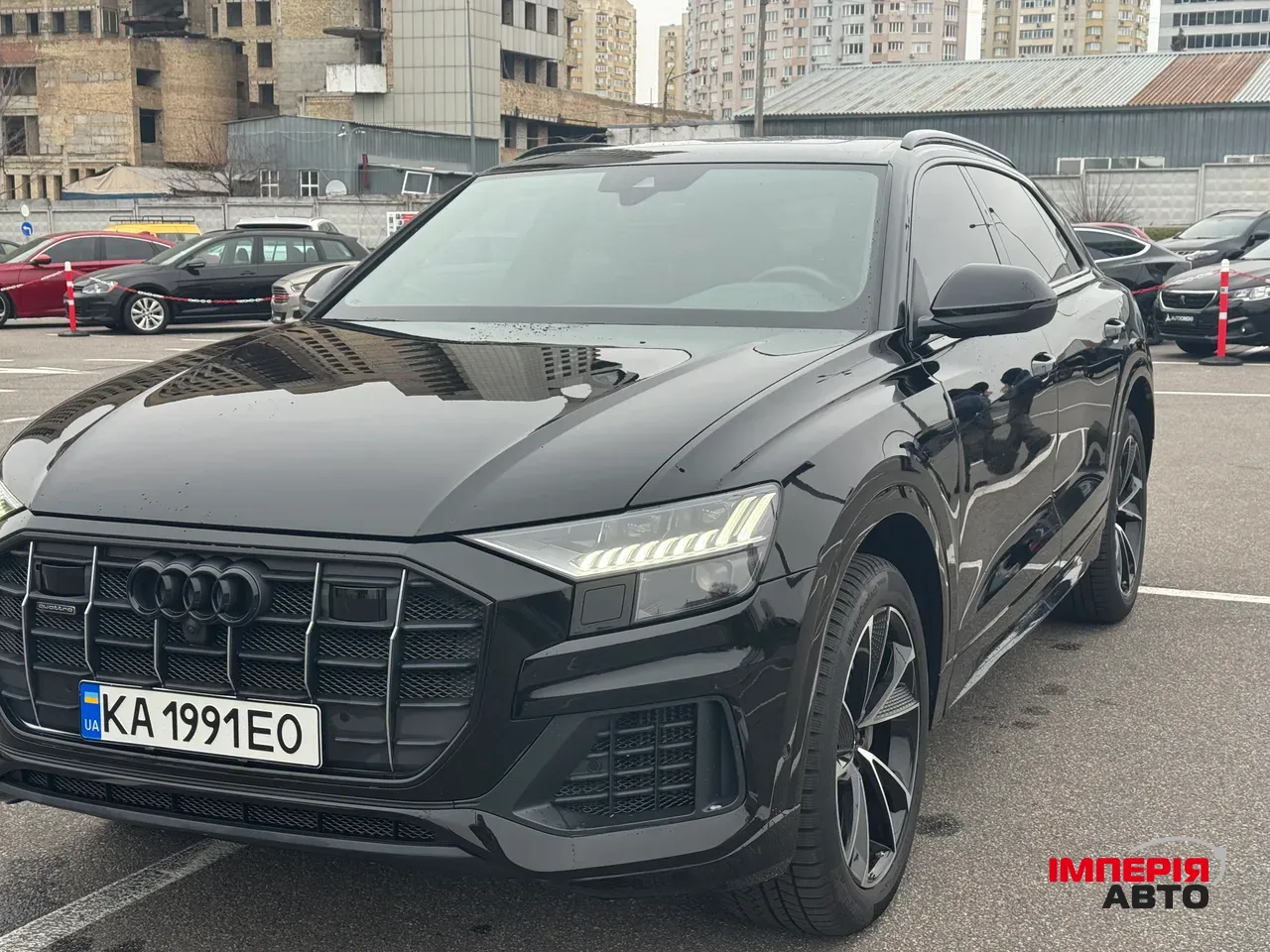 Audi Q8 - фото 1