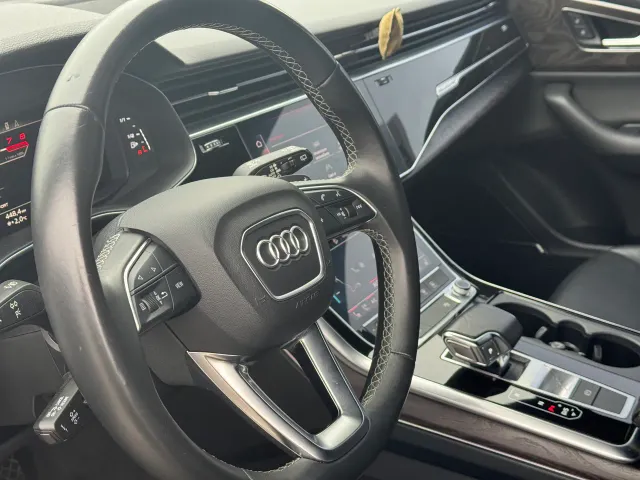 Audi Q8 - фото 5