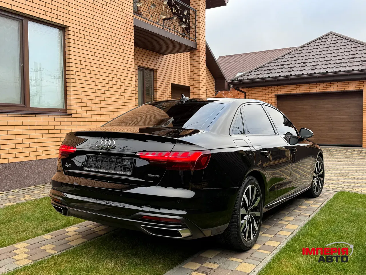 Audi A4 - фото 4