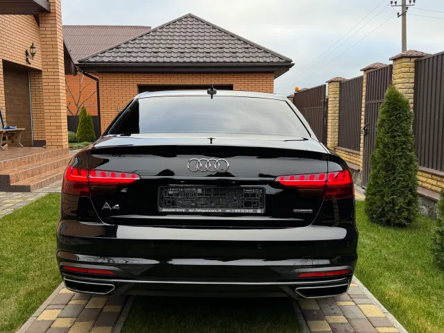 Audi A4 - фото 5