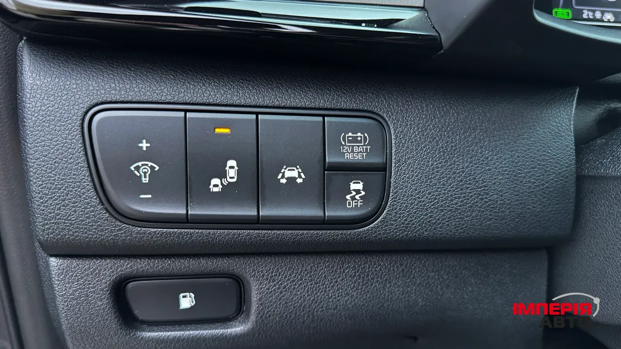 Kia Niro - фото 25