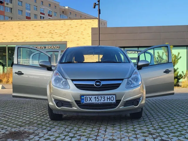 Opel Corsa - фото 5