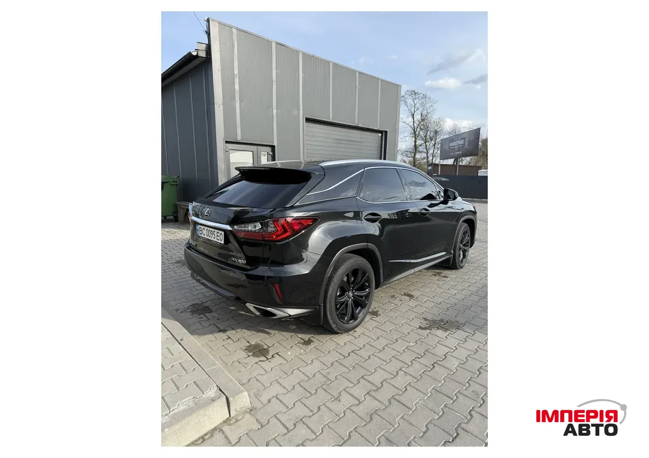 Lexus RX - фото 2