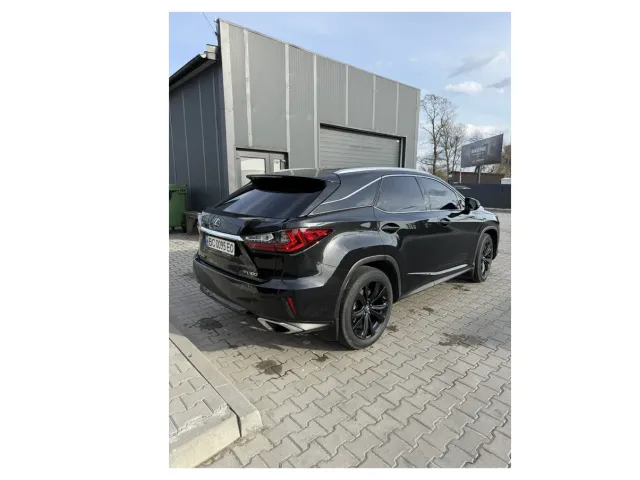 Lexus RX - фото 2