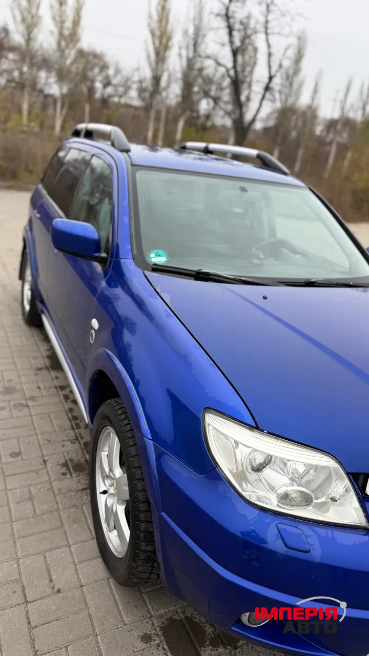 Mitsubishi Outlander - фото 18