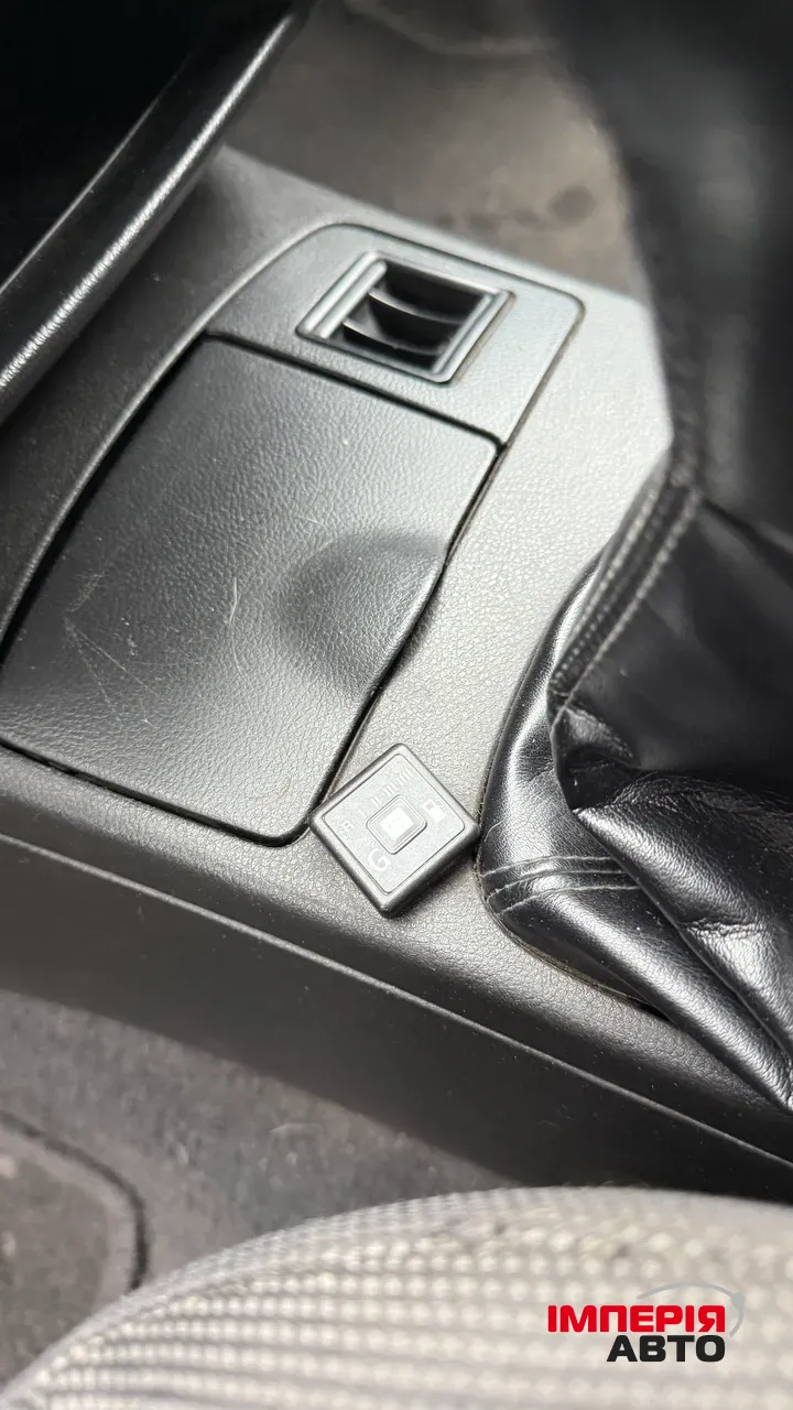 Mitsubishi Outlander - фото 10