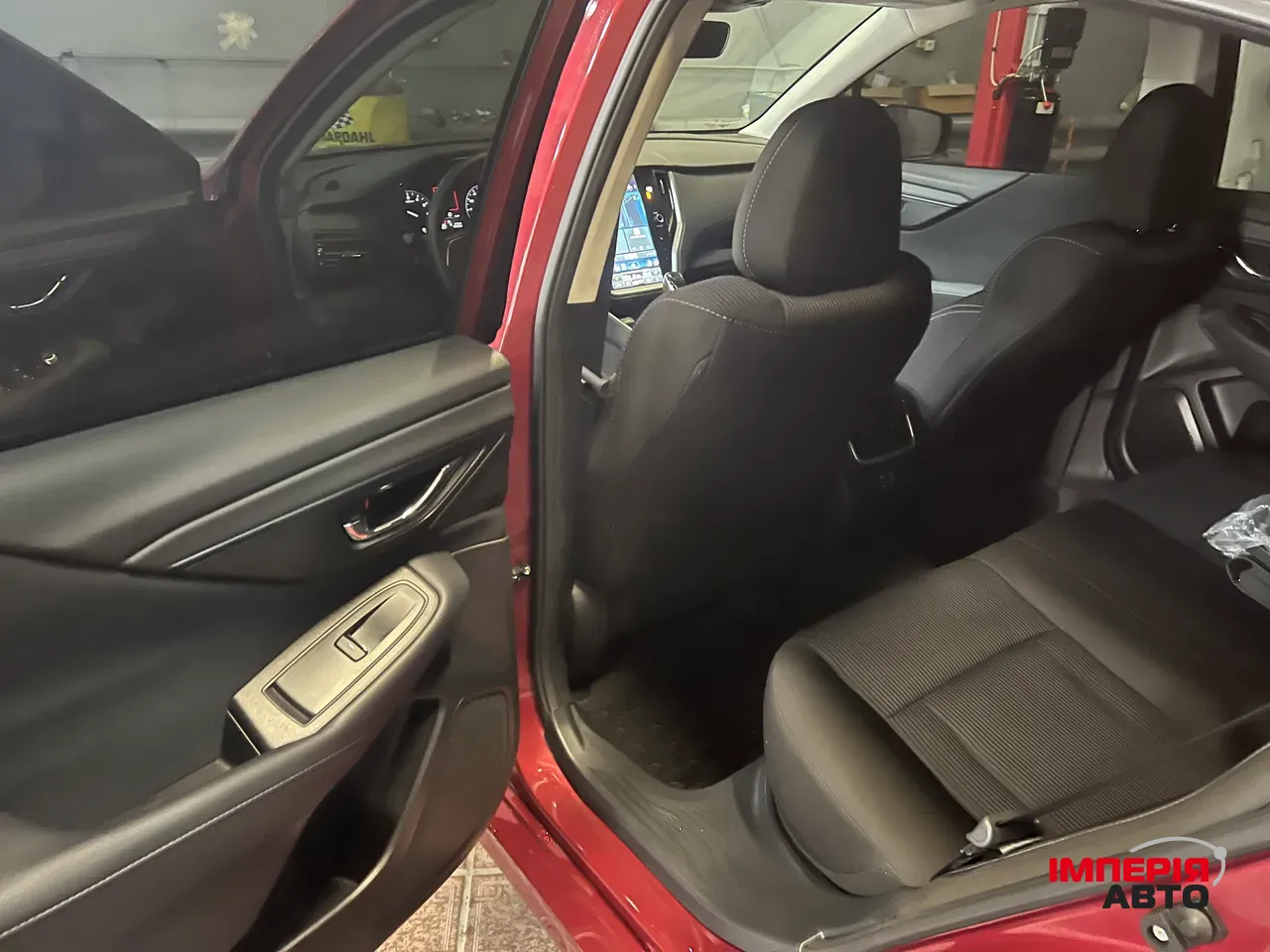 Subaru Legacy - фото 12