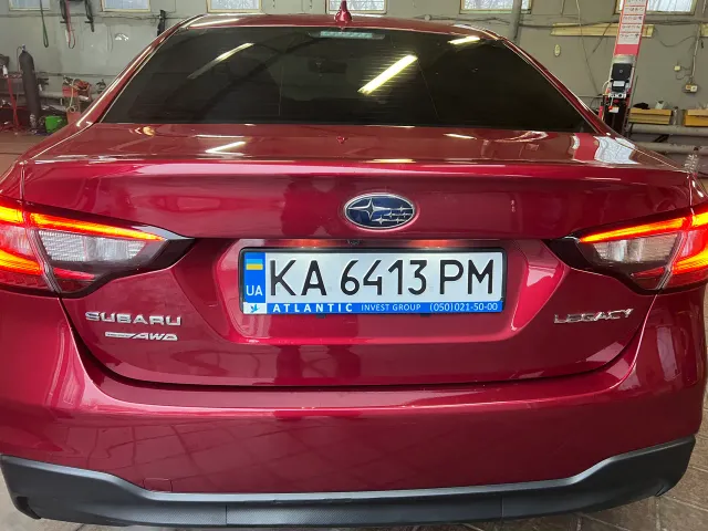 Subaru Legacy - фото 4
