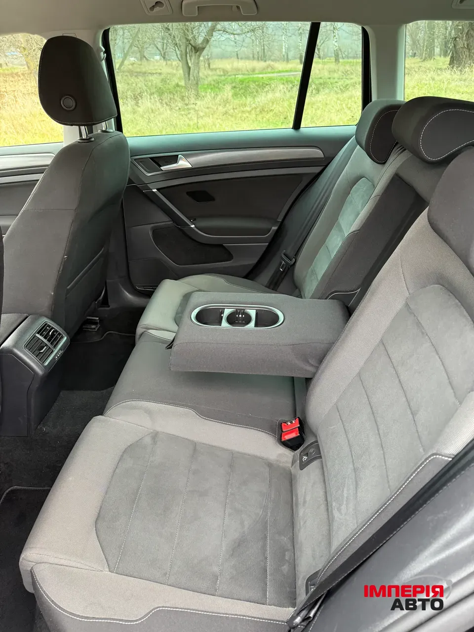 Volkswagen Golf - фото 17