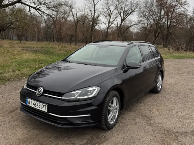 Volkswagen Golf - фото 2