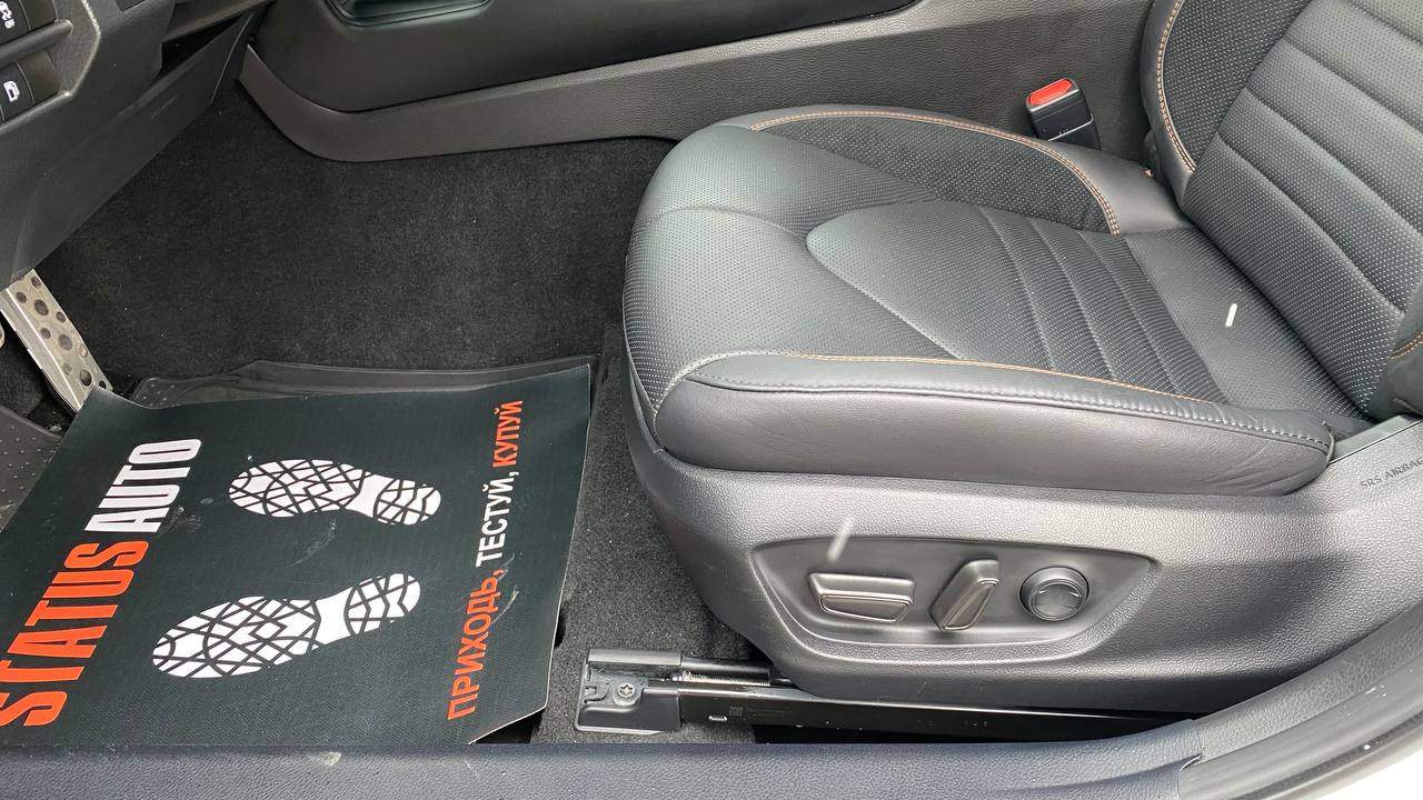 Toyota Avalon - фото 2