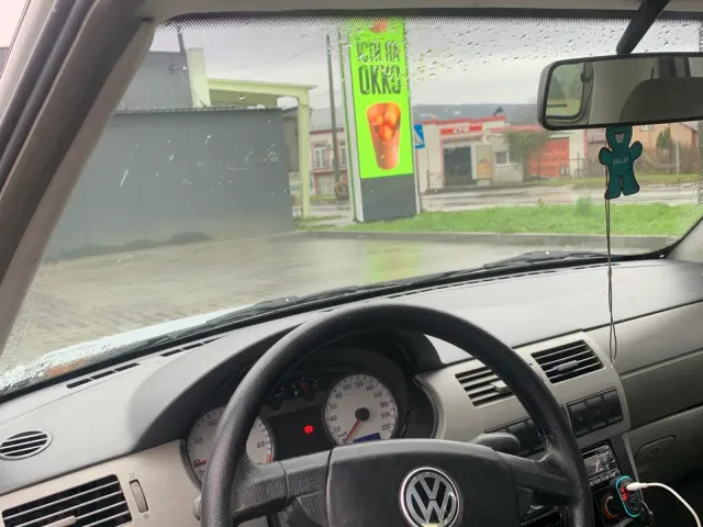 Volkswagen Pointer - фото 5