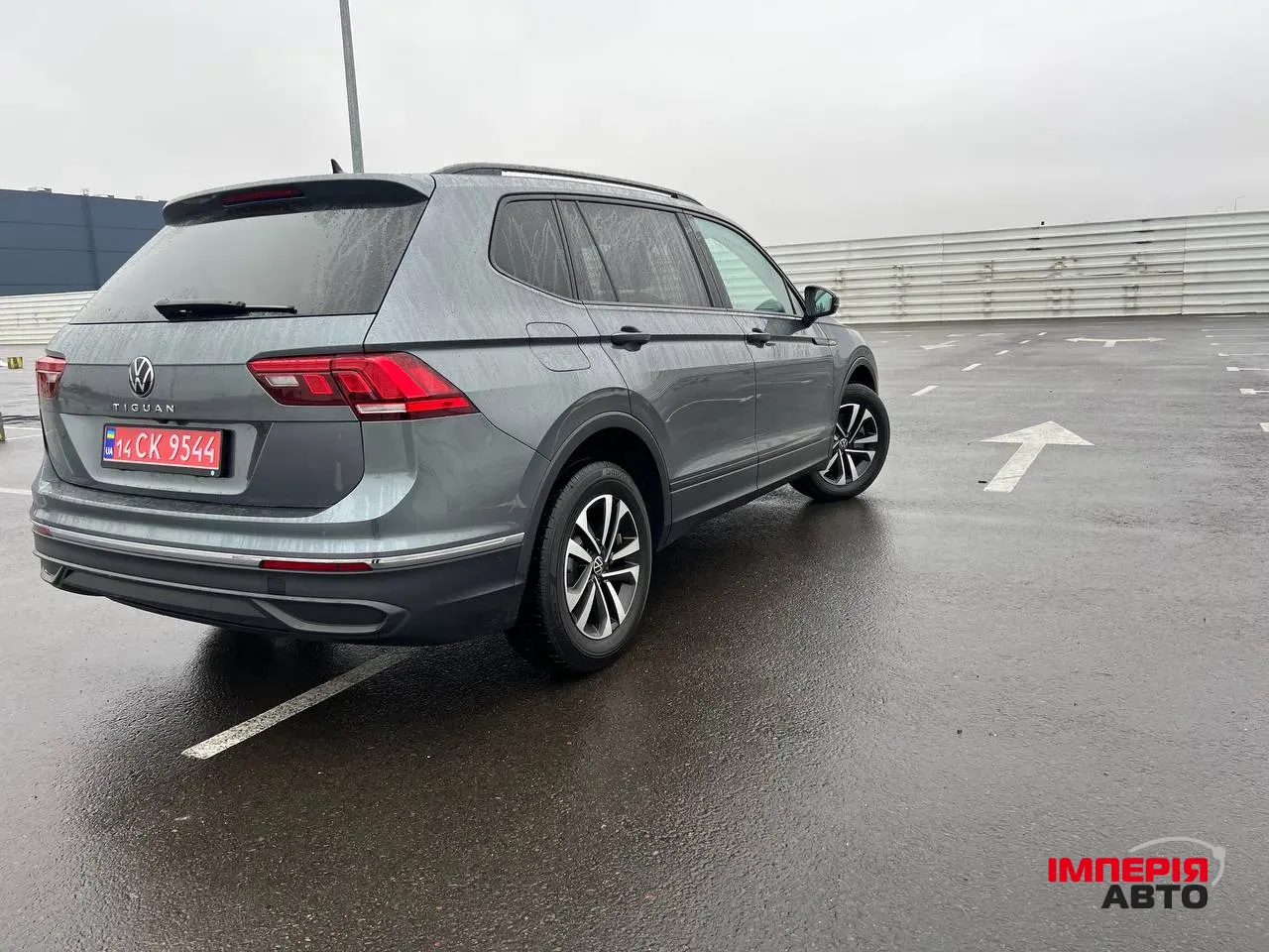Volkswagen Tiguan - фото 3