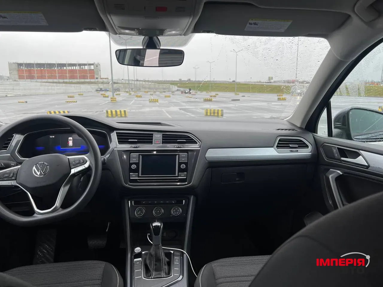 Volkswagen Tiguan - фото 7