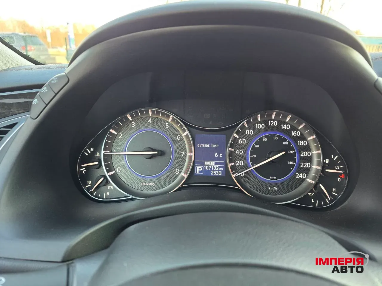 Infiniti QX80 - фото 27