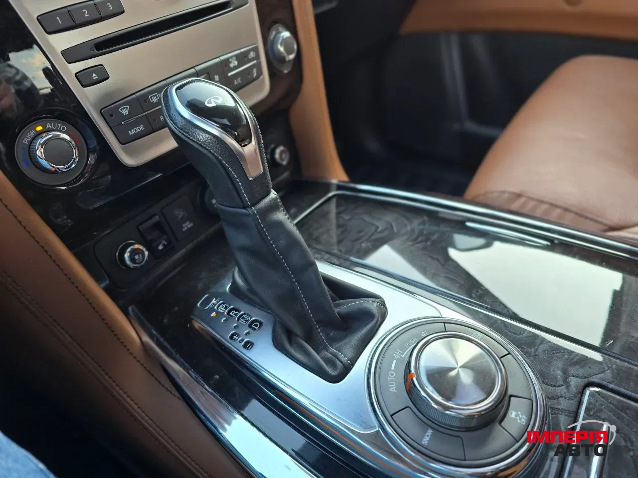 Infiniti QX80 - фото 31