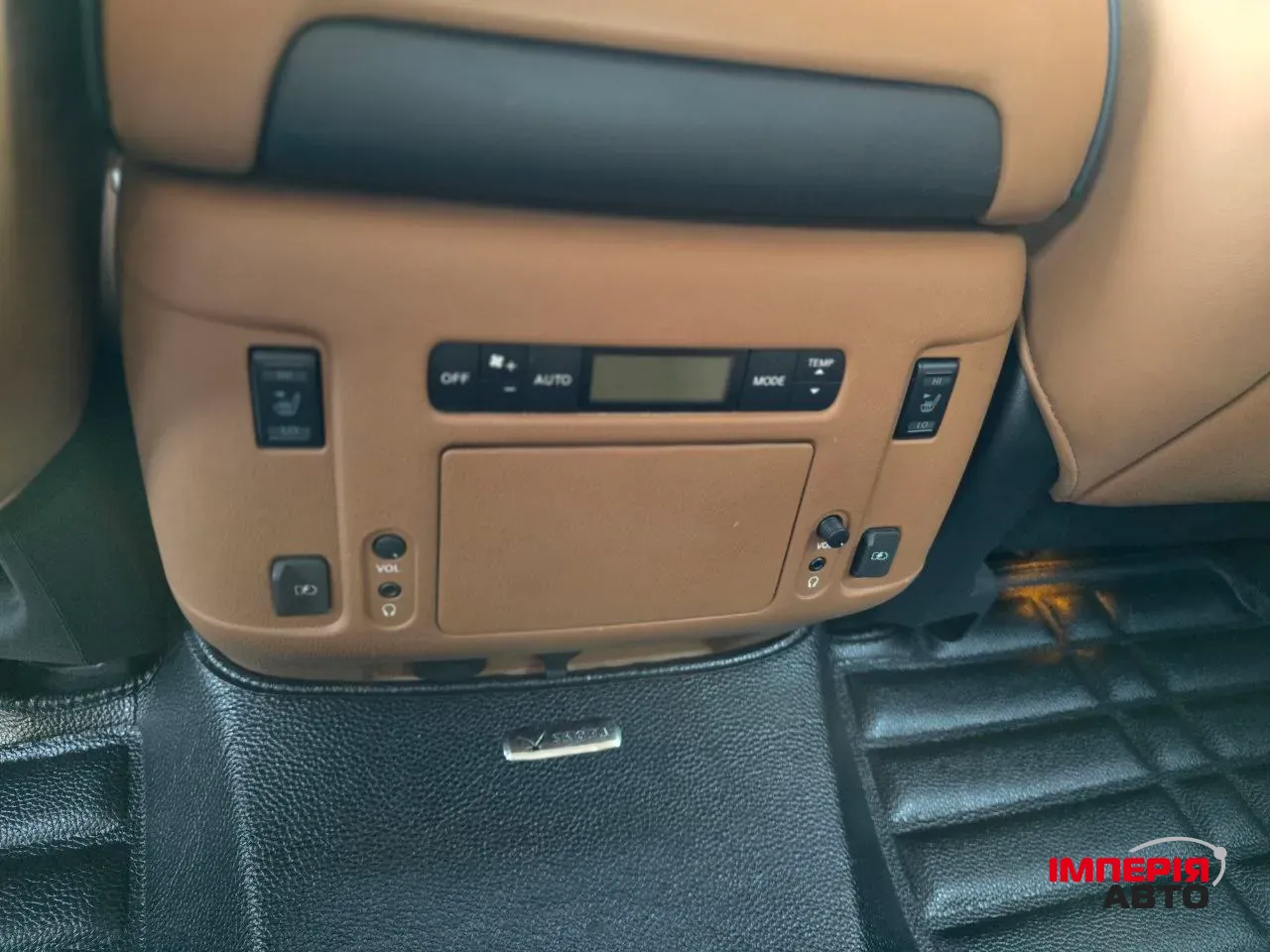 Infiniti QX80 - фото 19