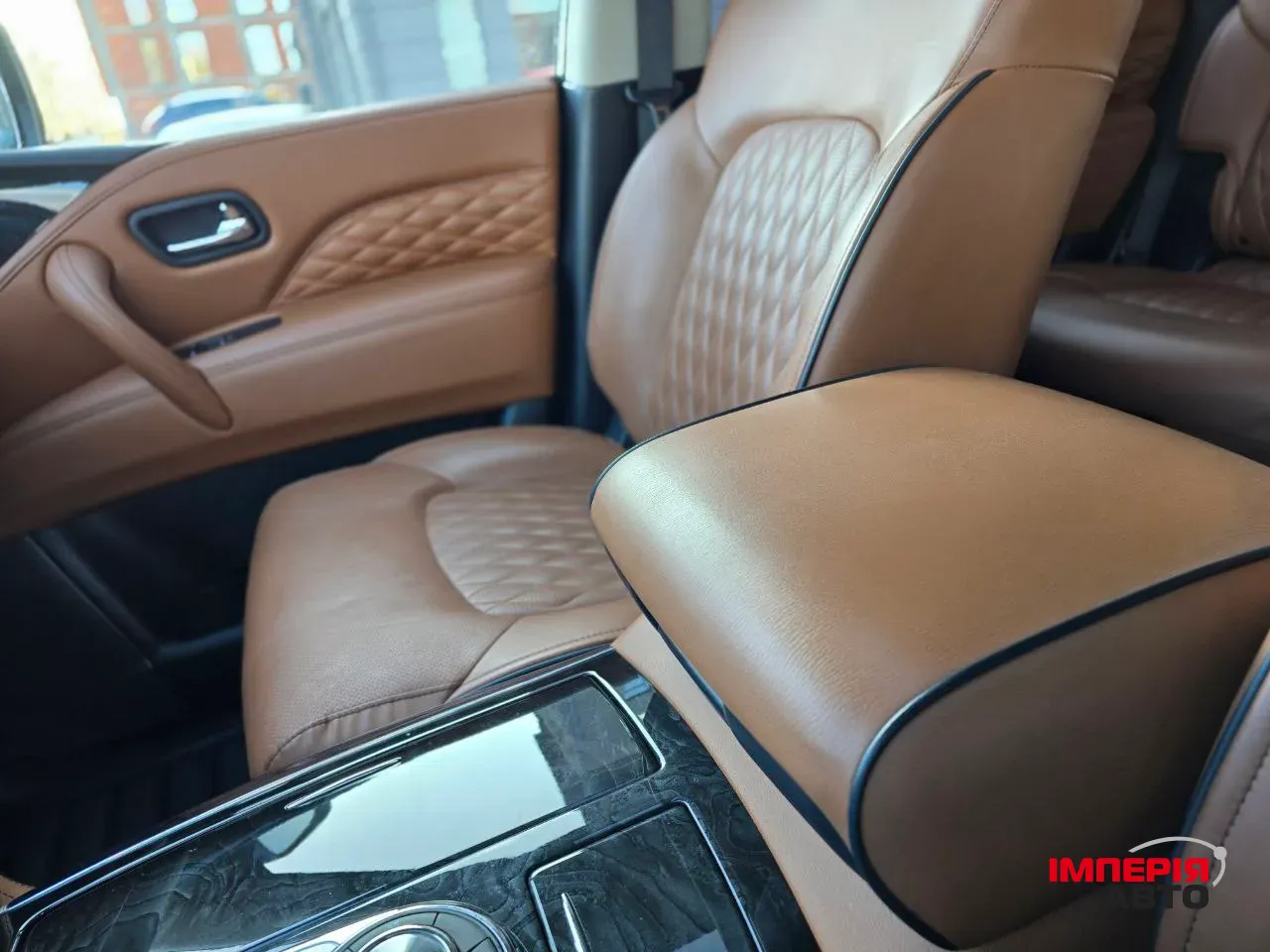 Infiniti QX80 - фото 34