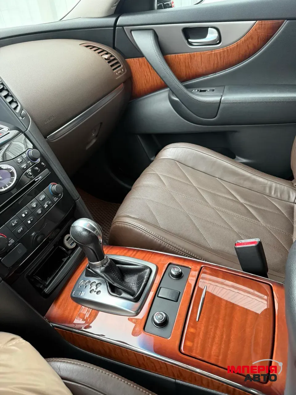 Infiniti QX70 - фото 17