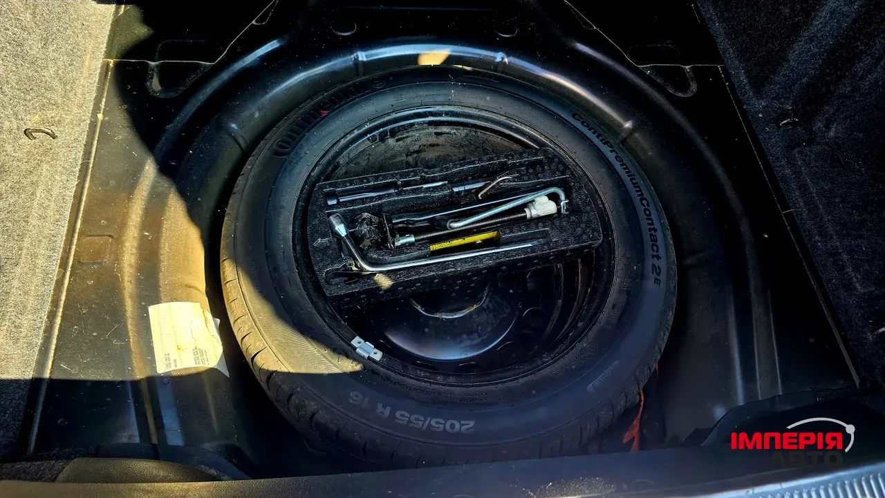 Skoda Superb - фото 11