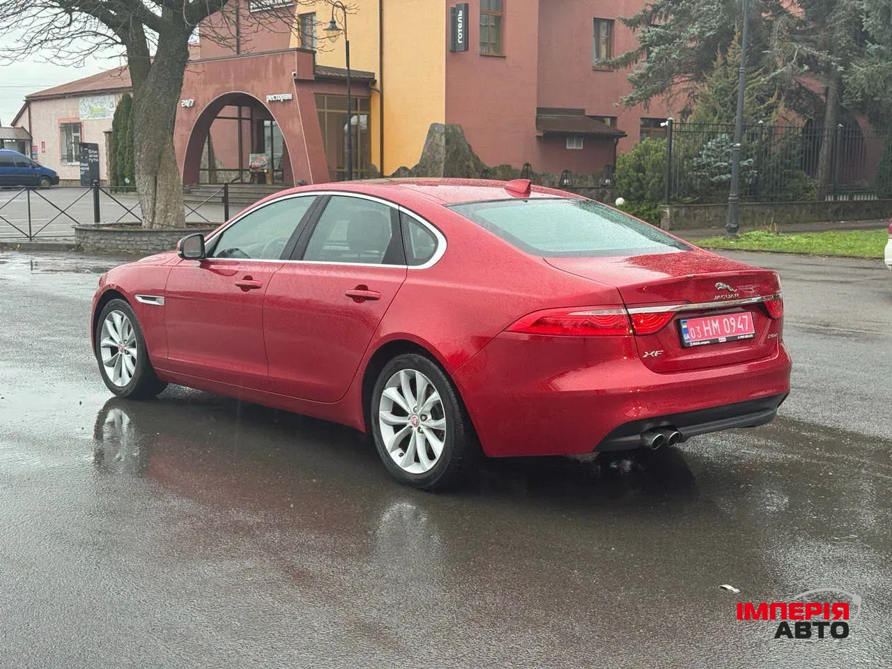 Jaguar XF - фото 3