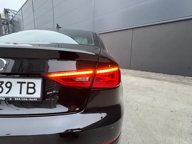 Audi S3 - фото 5