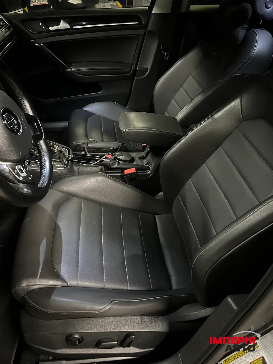 Volkswagen Golf - фото 10