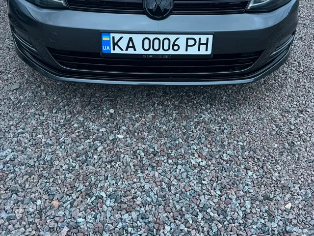 Volkswagen Golf - фото 1