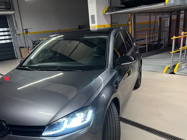 Volkswagen Golf - фото 3