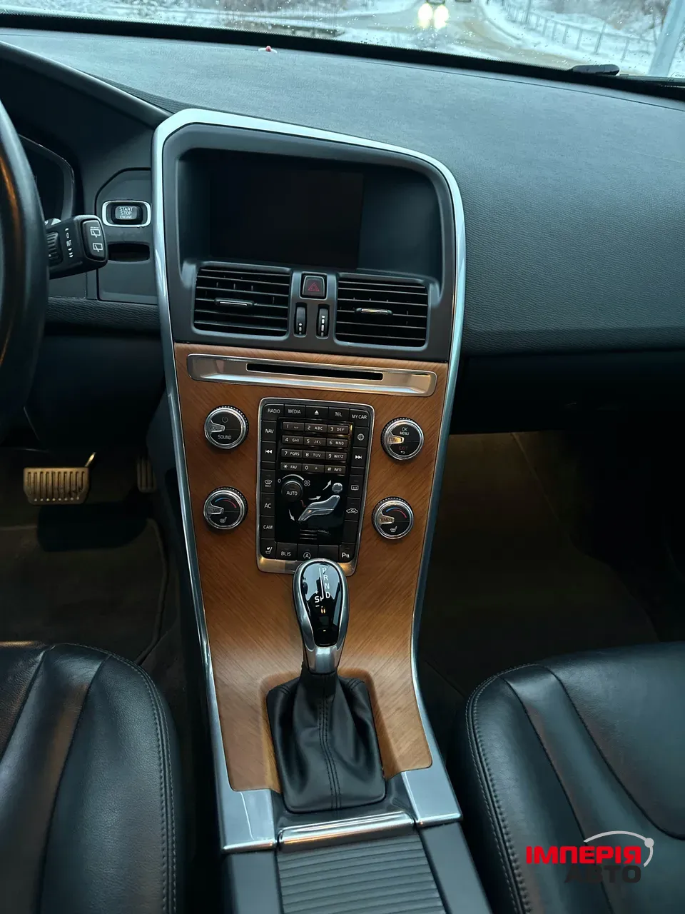 Volvo XC60 - фото 15