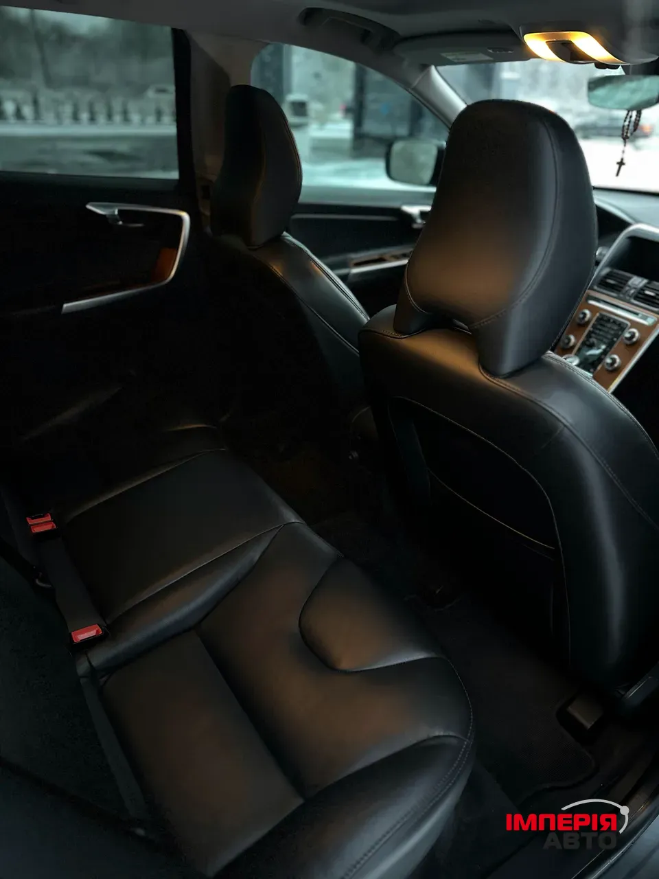 Volvo XC60 - фото 23