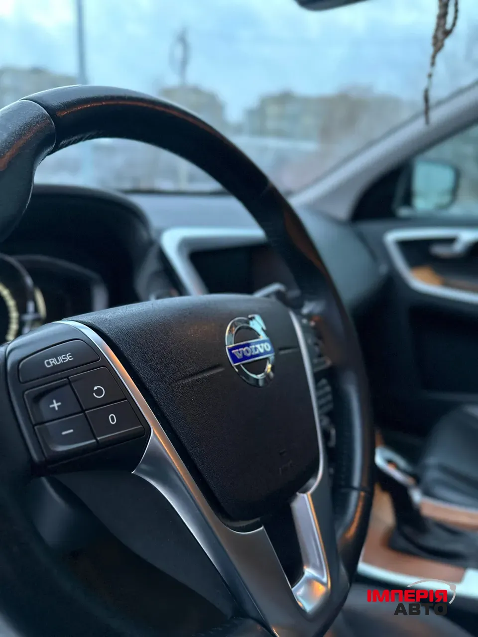 Volvo XC60 - фото 13