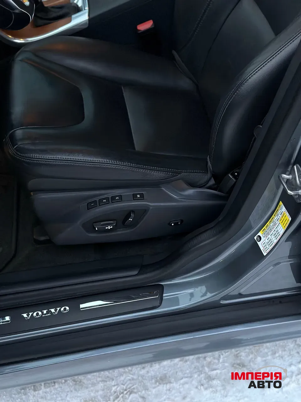 Volvo XC60 - фото 9