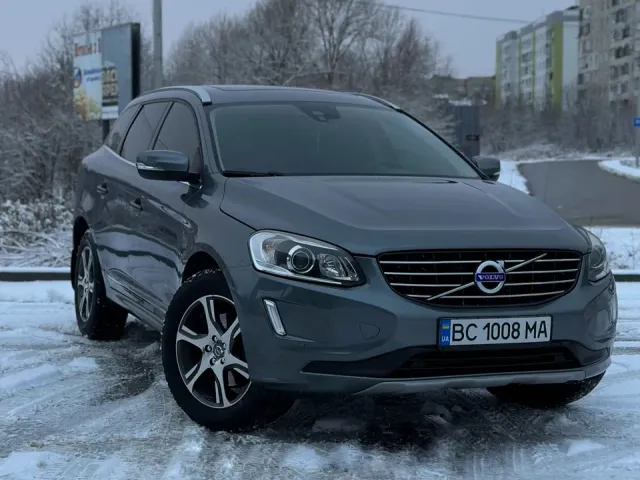 Volvo XC60 - фото 1