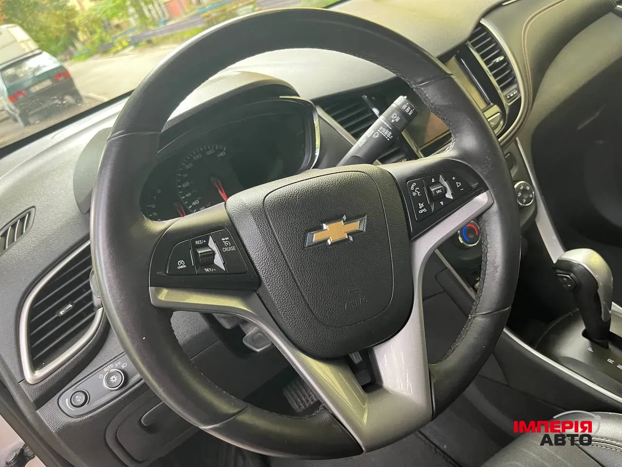 Chevrolet Trax - фото 12