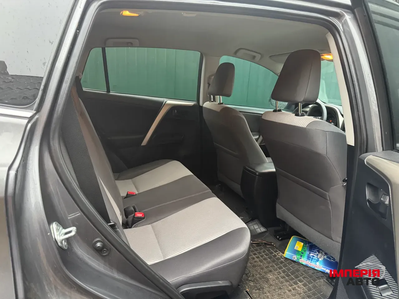 Toyota RAV4 - фото 5