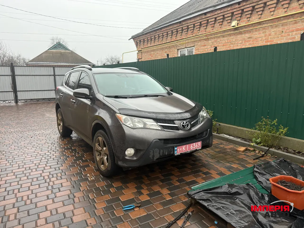 Toyota RAV4 - фото 6