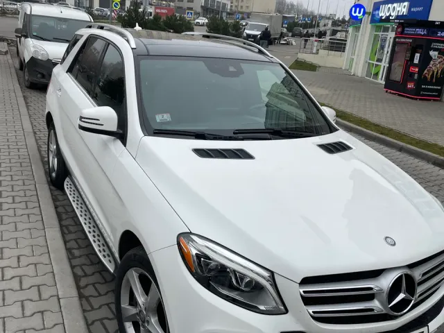 Mercedes-Benz GLE - фото 1