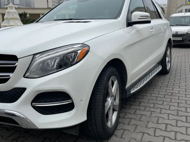 Mercedes-Benz GLE - фото 5