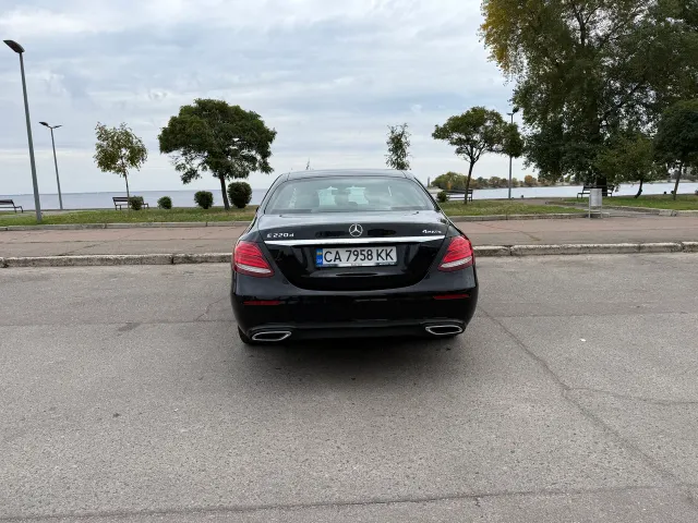 Mercedes-Benz E-Класс - фото 4