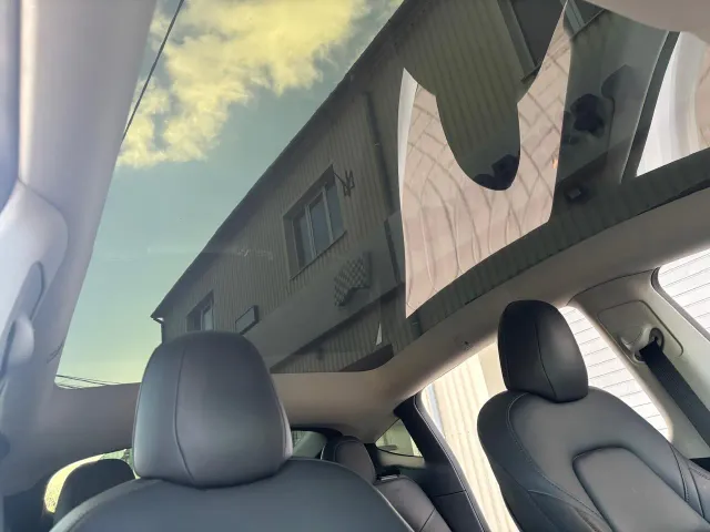 Tesla Model Y - фото 3