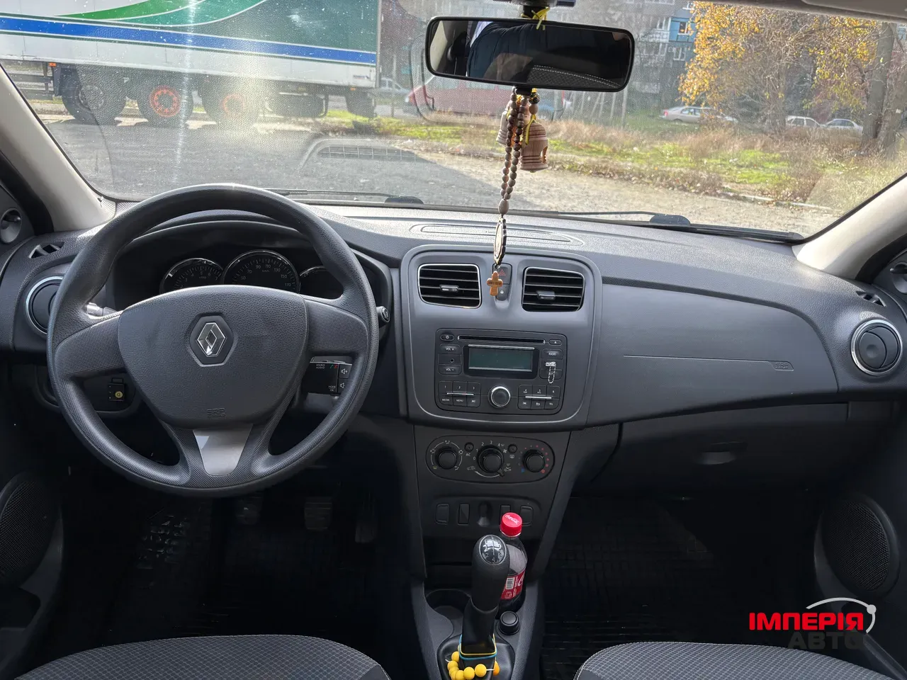 Renault Logan - фото 14