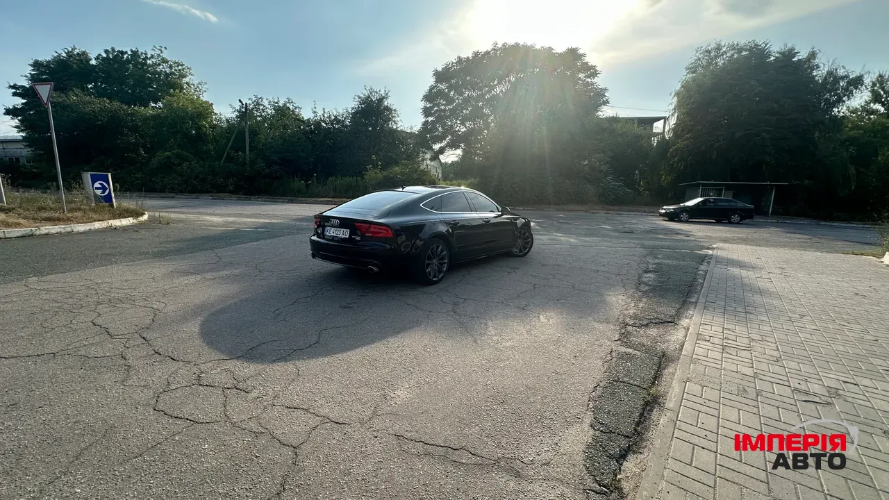 Audi A7 - фото 4